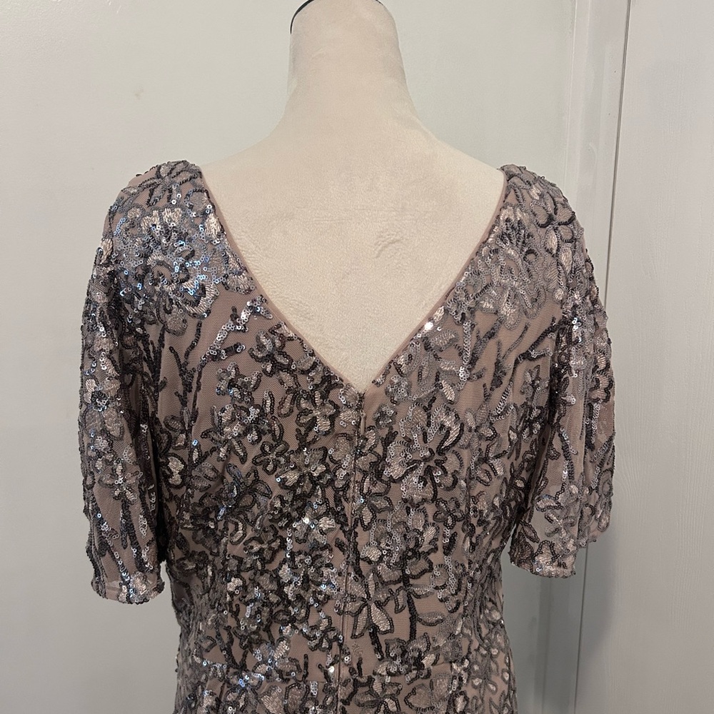 Alex Evenings V neck Sequin Dress - Picture 5 of 8